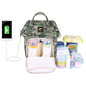 Bolsa de pañales verde camuflaje con carga USB para papá